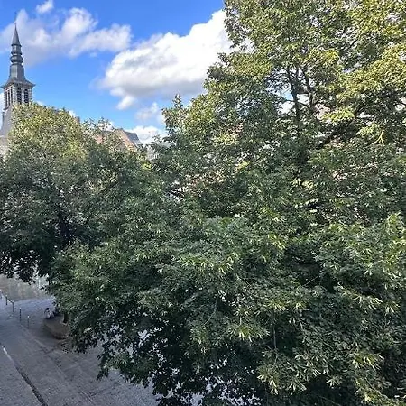 Maurice En N14 Apartman *